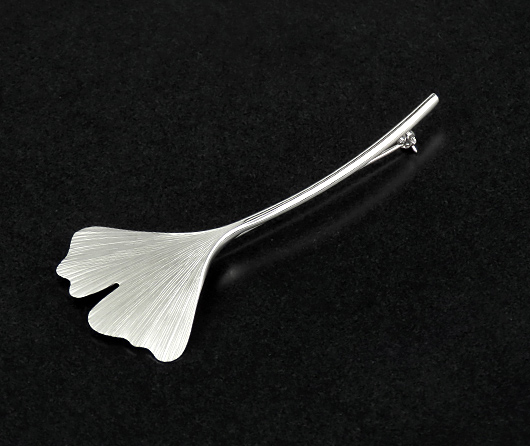 Ginkgo Leaf Pin