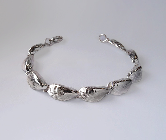 Blue Mussel Shell Bracelet - Medium